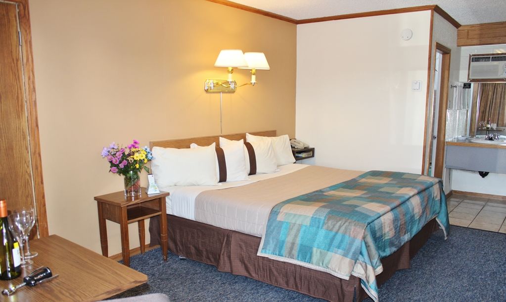 Canadas Best Value Inn Calgary Chambre photo